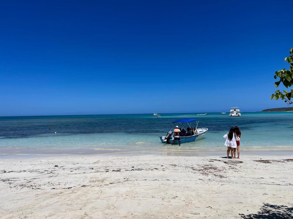 Blue Island Punta Rucia Hotel ภายนอก รูปภาพ