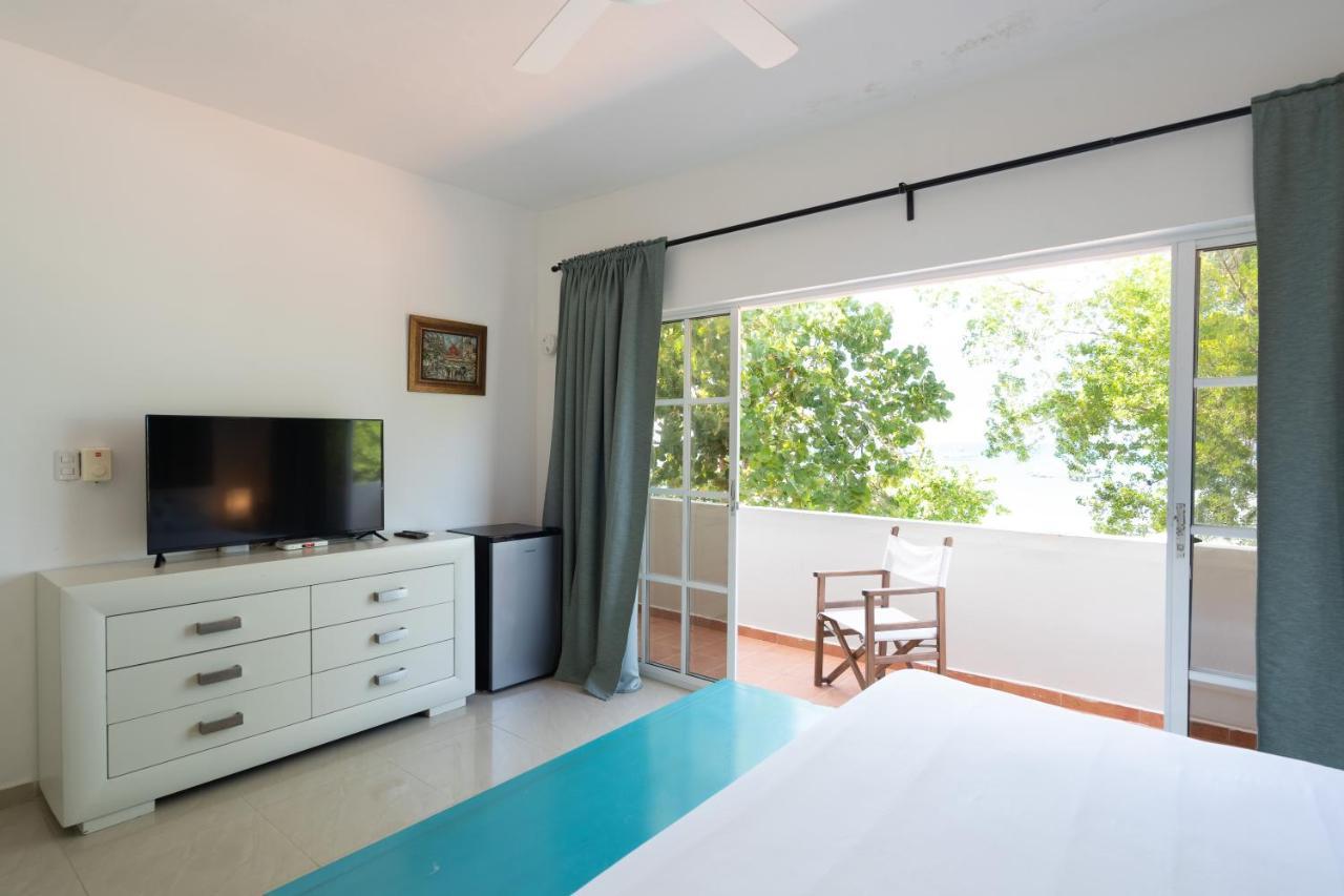 Blue Island Punta Rucia Hotel ภายนอก รูปภาพ