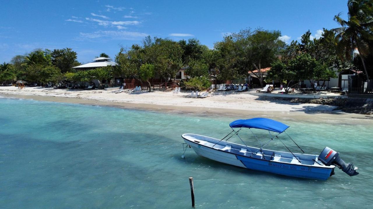 Blue Island Punta Rucia Hotel ภายนอก รูปภาพ